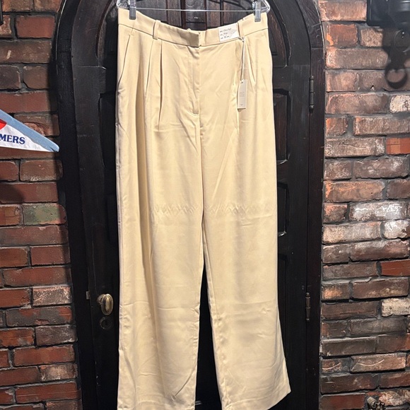 Abercrombie & Fitch Pants - Abercrombie & Fitch Cream Boot Cut Pants